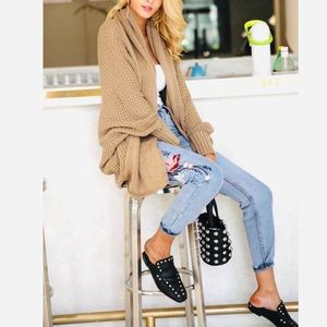 NWOT Urban Heritage Oversized Long Knit Cardigan